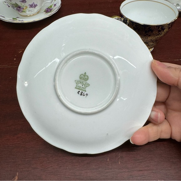 Vintage 1940s Aynsley Tea Cup & Saucer Set Cobalt Blue Gold Lace Fine Bone China - Picture 11 of 16